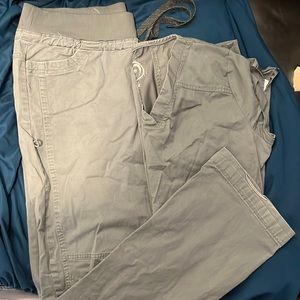 Women’s Health Pro Scrubs size medium grey